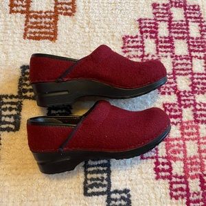 Red Felted Dansko 37